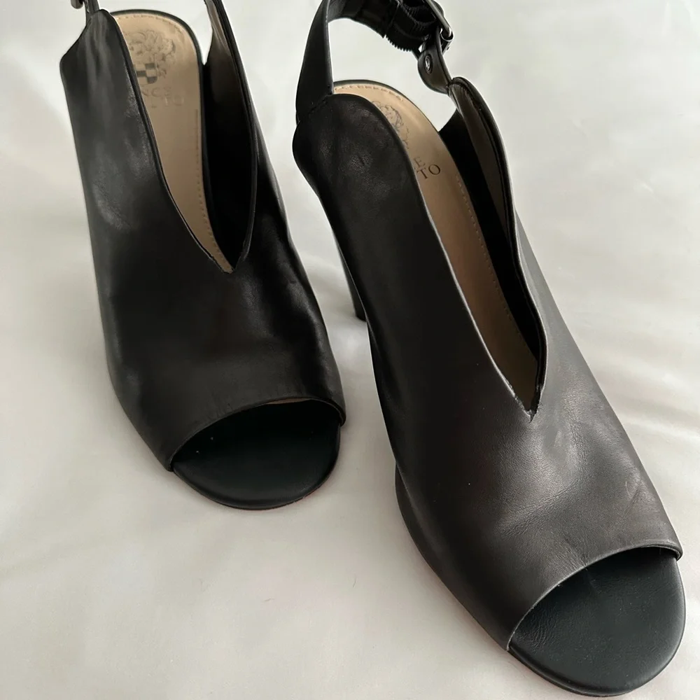 Vince Camuto Sandals, Black Leather w. Buckle,  4 inch heel, Size 9/40